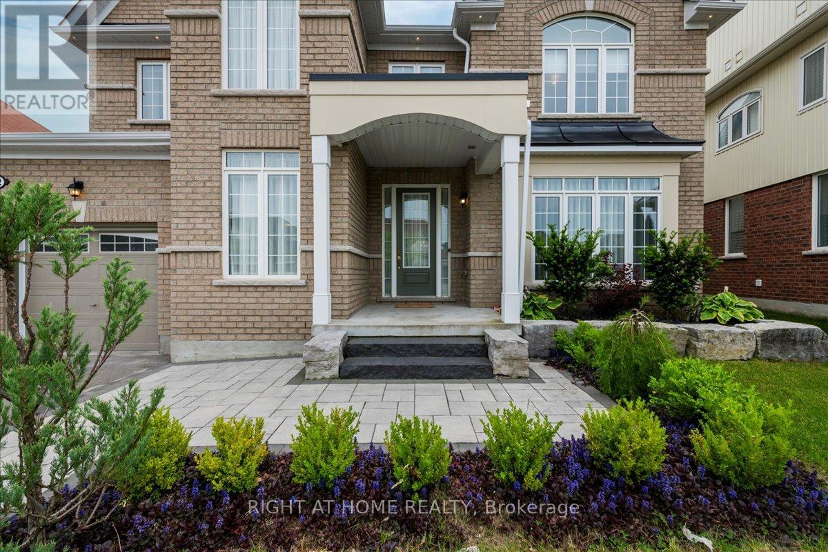 12 Mount Crescent, Essa (Angus), Ontario  L3W 0N4 - Photo 3 - N12214545