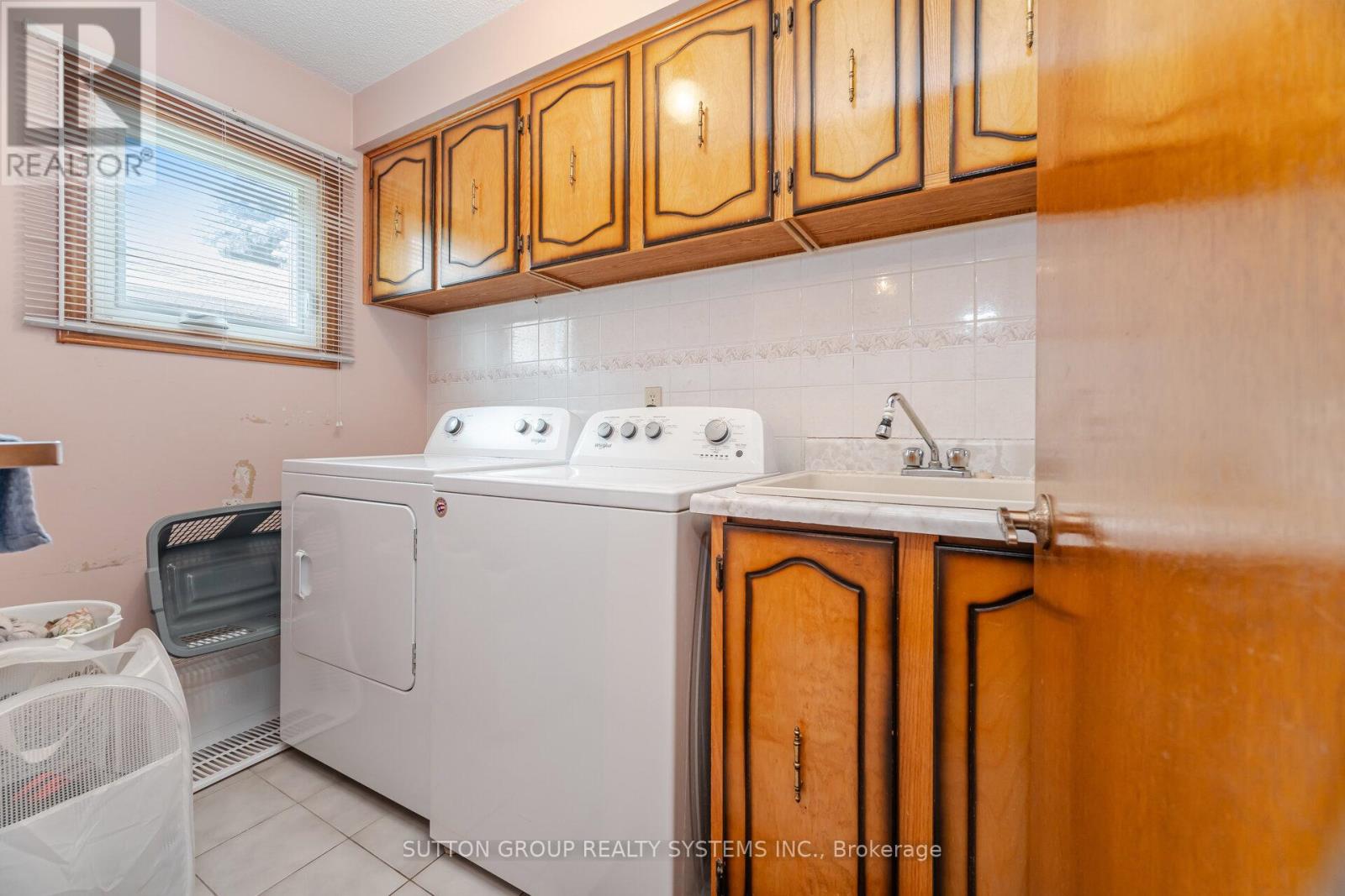 70 Amaretto Court, Vaughan (West Woodbridge), Ontario  L4L 6N1 - Photo 25 - N12214553