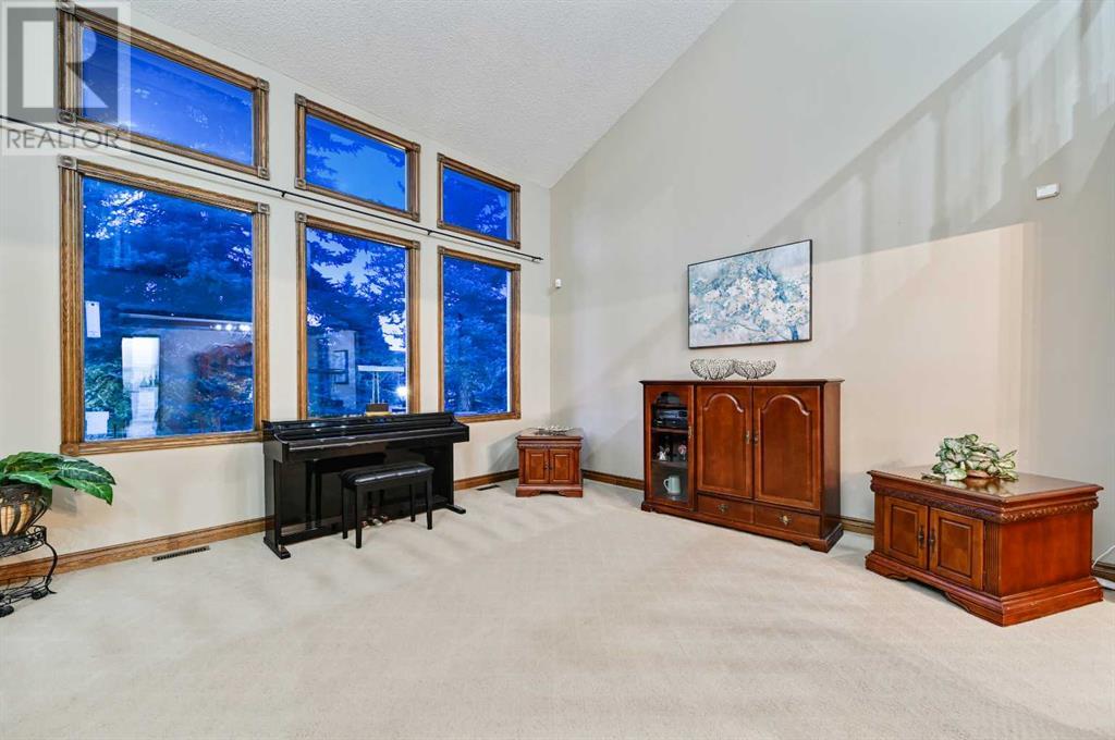 Property at 176 Canterville Drive SW image 5