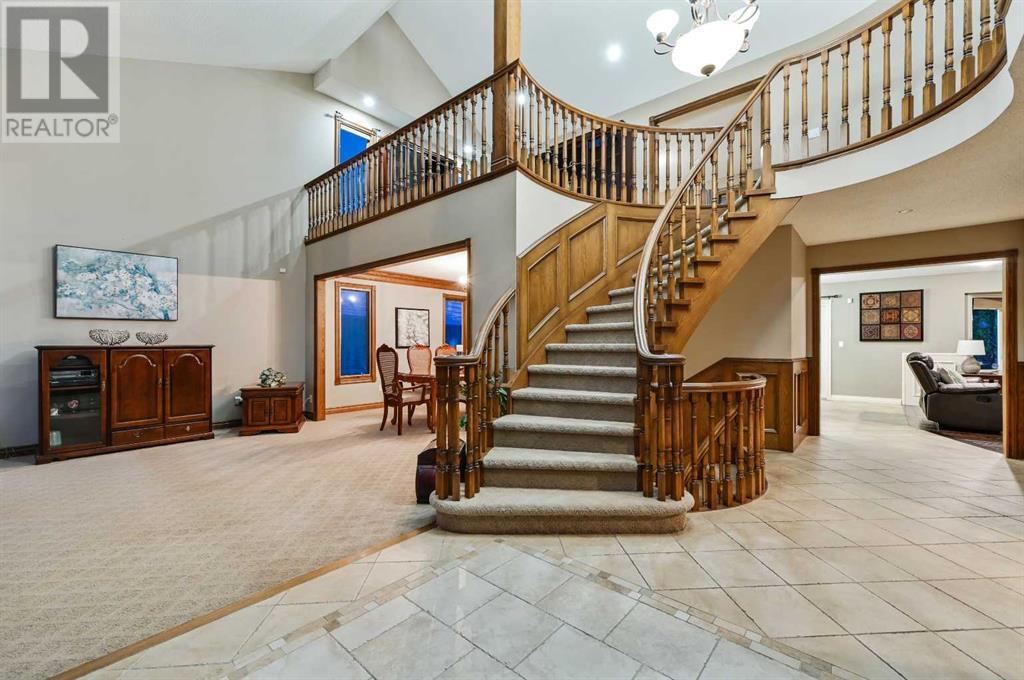 Property at 176 Canterville Drive SW image 2