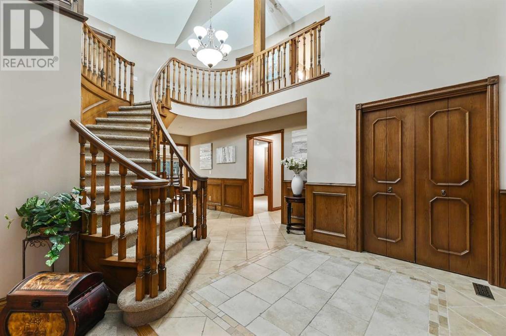Property at 176 Canterville Drive SW image 3