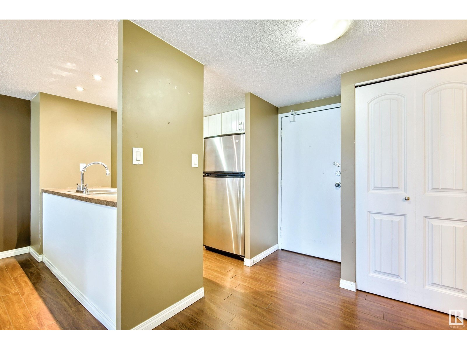 Property at #804 10160 114 ST NW image 4