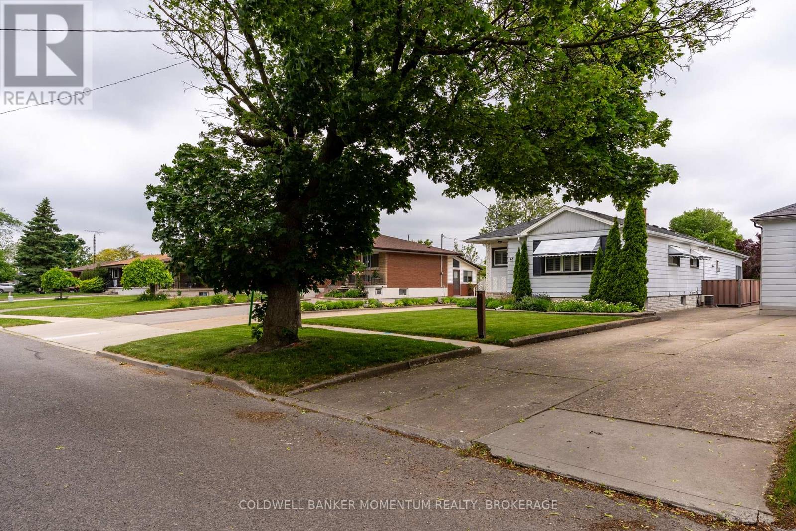 Property at 48 MCDONALD AVENUE image 4
