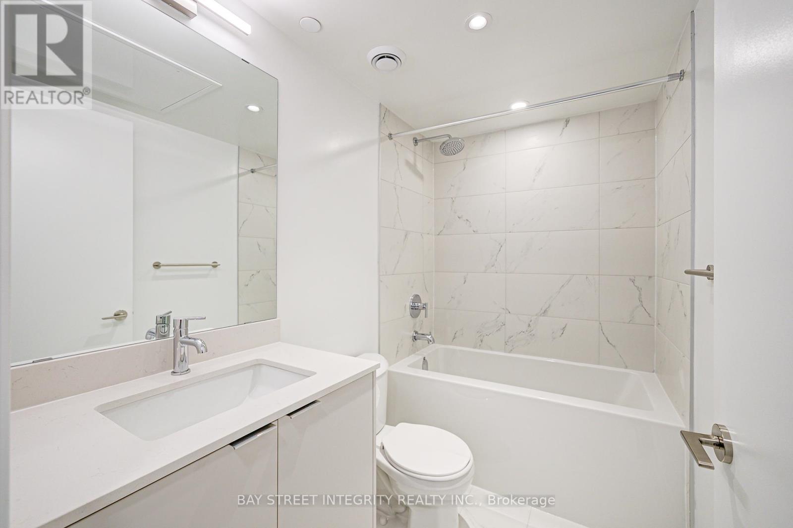 505 - 6 Chartwell Road, Toronto, Ontario  M8Z 0H2 - Photo 15 - W12214540