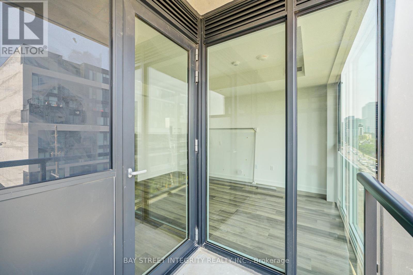 505 - 6 Chartwell Road, Toronto, Ontario  M8Z 0H2 - Photo 17 - W12214540