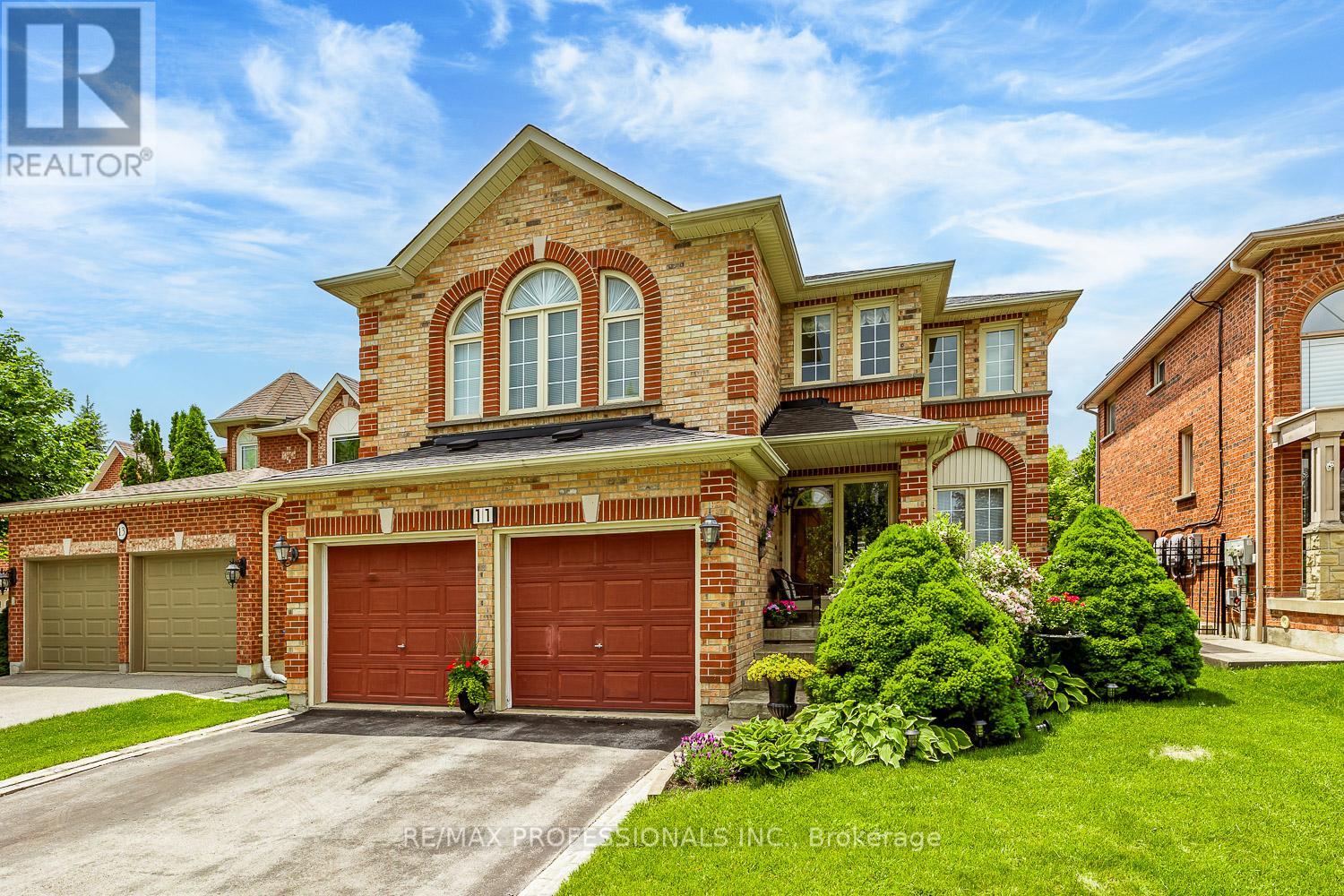 11 RIVERWOOD TERRACE, Caledon, Ontario