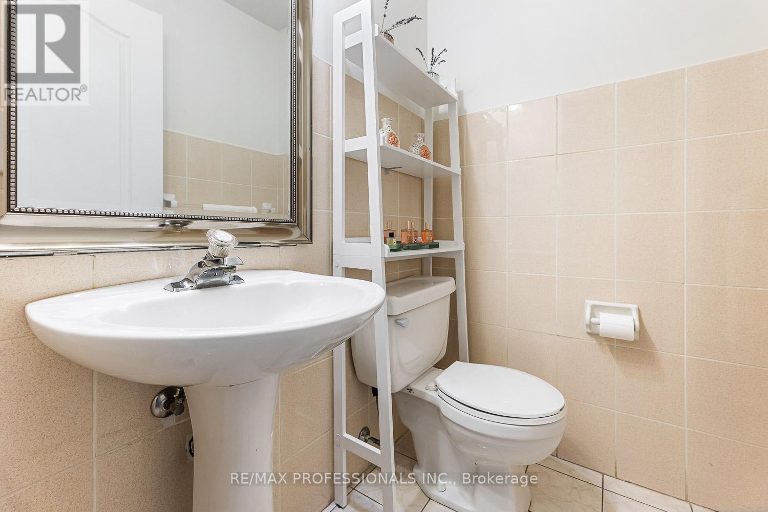 11 Riverwood Terrace, Caledon (Bolton East), Ontario  L7E 1S2 - Photo 14 - W12214555