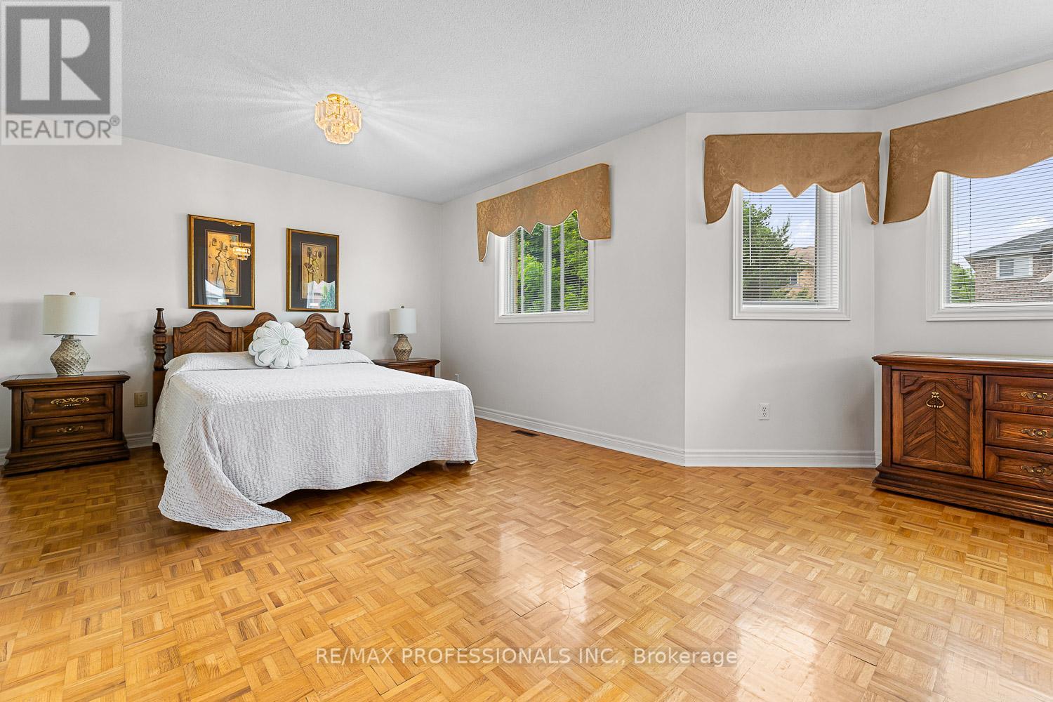 11 Riverwood Terrace, Caledon (Bolton East), Ontario  L7E 1S2 - Photo 25 - W12214555