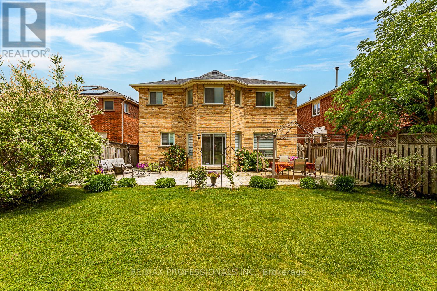 11 Riverwood Terrace, Caledon (Bolton East), Ontario  L7E 1S2 - Photo 31 - W12214555