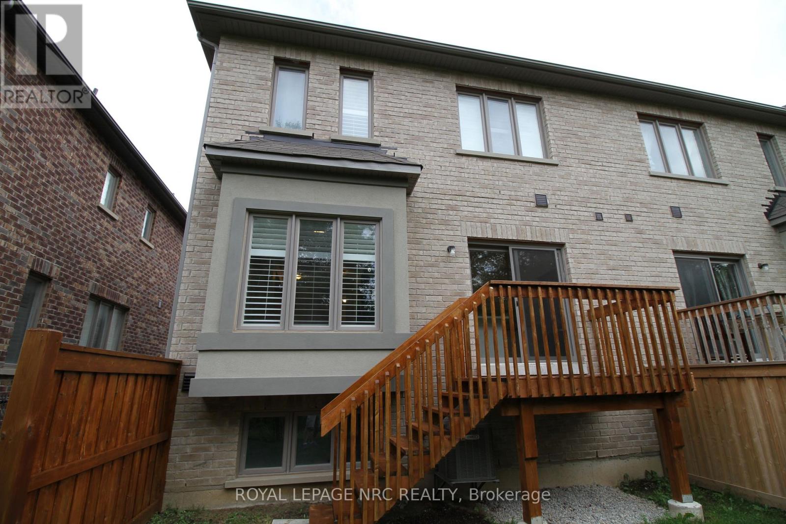 7 Oliana Way, Brampton, Ontario  L6Y 6G8 - Photo 28 - W12183391