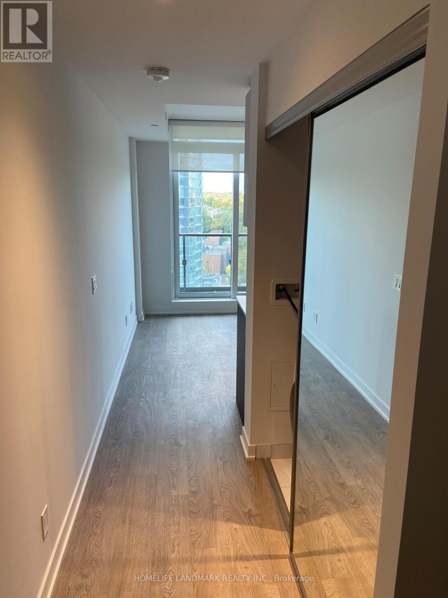 1702 - 1928 Lakeshore Boulevard W, Toronto, Ontario  M6S 0B1 - Photo 2 - W12211448