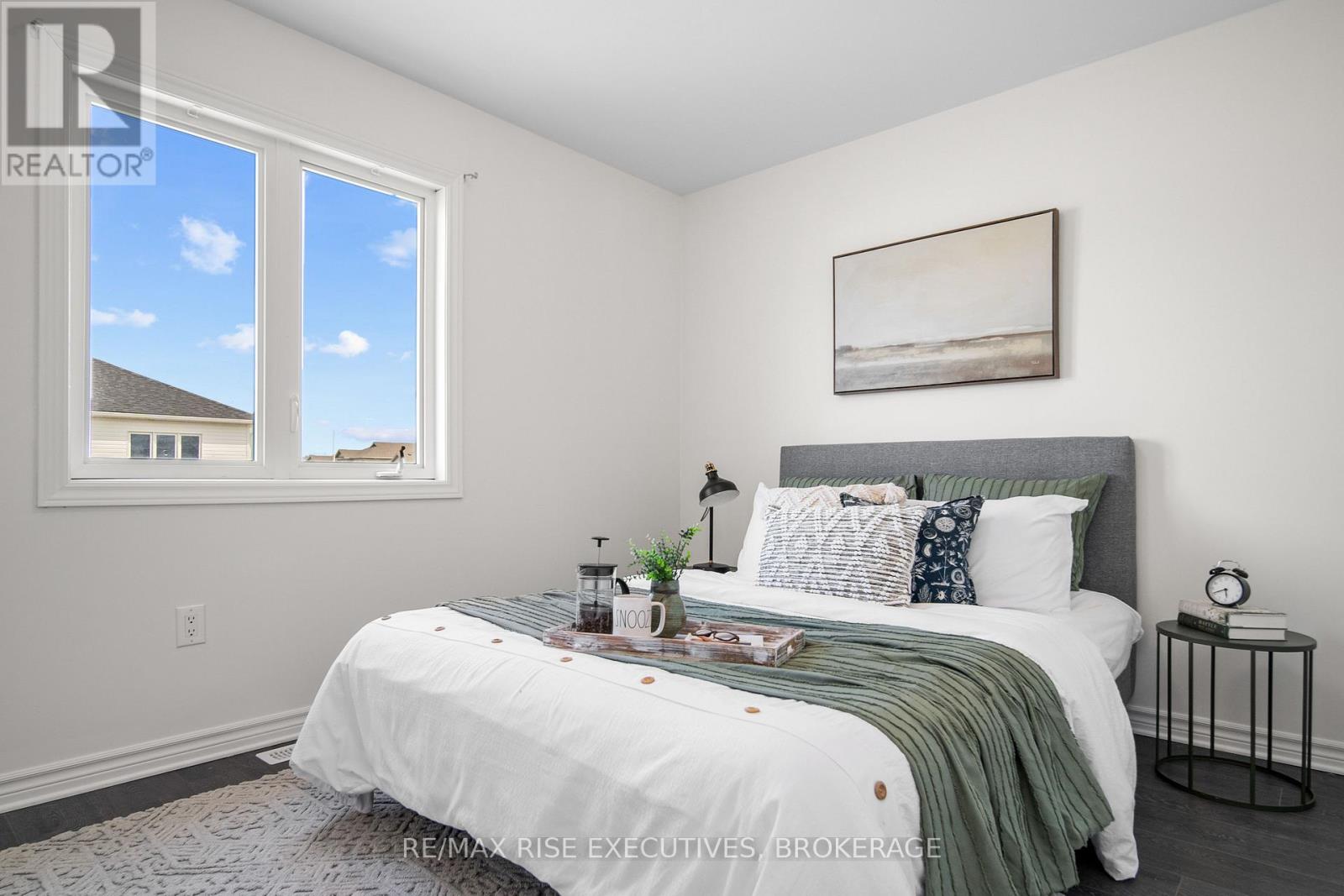 111 Brennan Crescent, Loyalist (Odessa), Ontario  K0H 2H0 - Photo 31 - X12211924