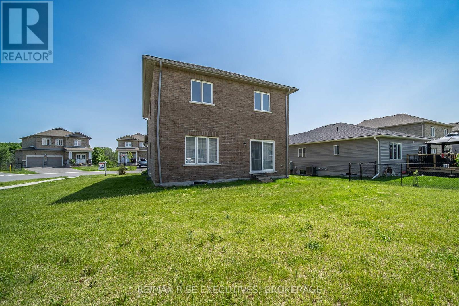 111 Brennan Crescent, Loyalist (Odessa), Ontario  K0H 2H0 - Photo 41 - X12211924