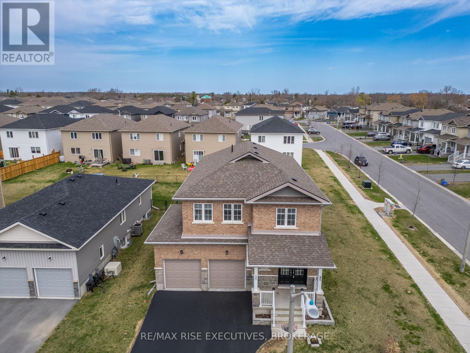 111 Brennan Crescent, Loyalist (Odessa), Ontario  K0H 2H0 - Photo 43 - X12211924