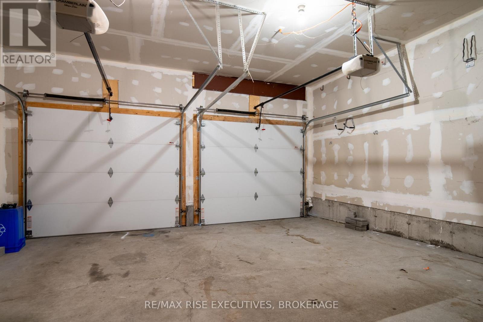 111 Brennan Crescent, Loyalist (Odessa), Ontario  K0H 2H0 - Photo 39 - X12211924