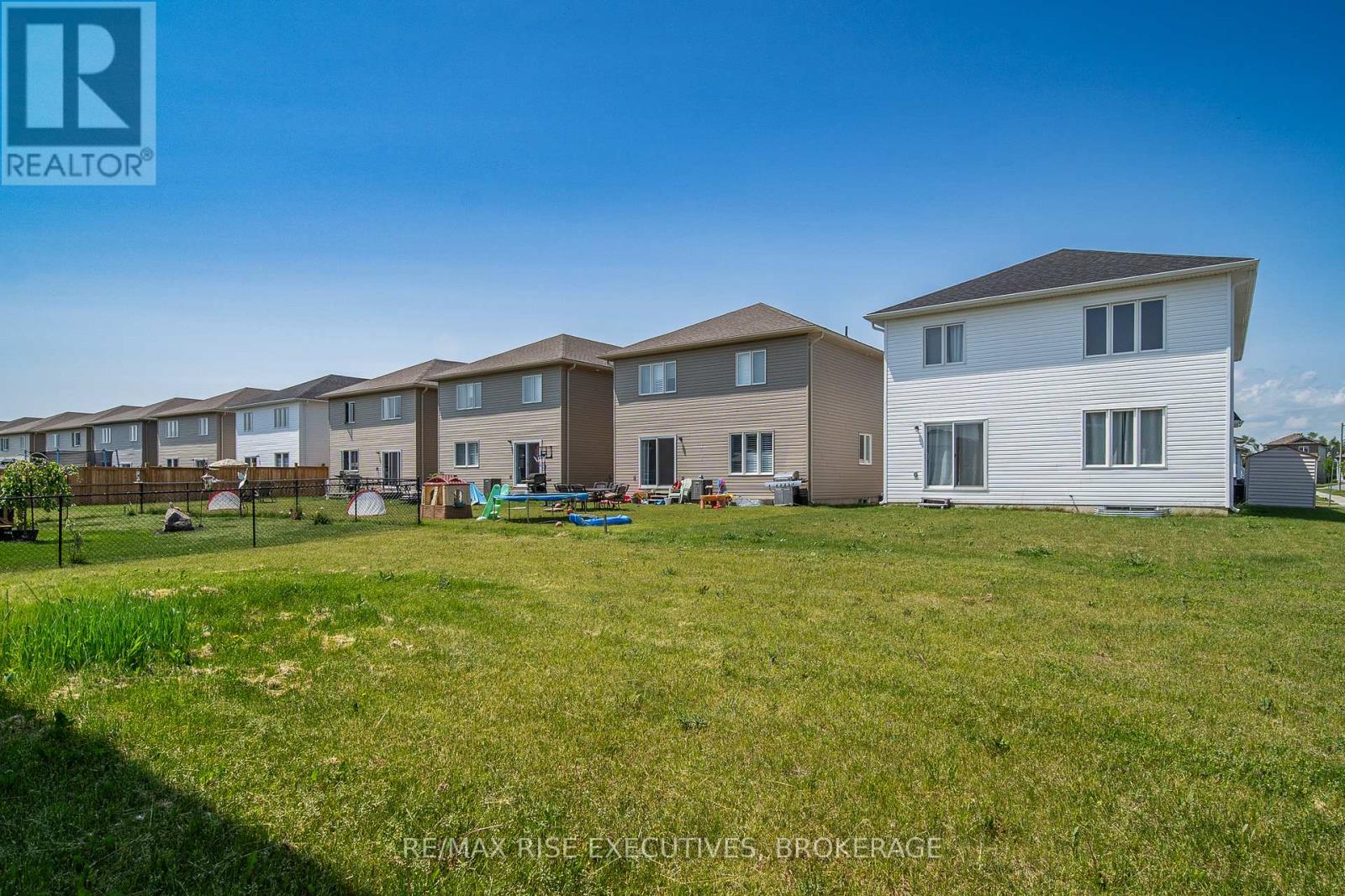 111 Brennan Crescent, Loyalist (Odessa), Ontario  K0H 2H0 - Photo 42 - X12211924
