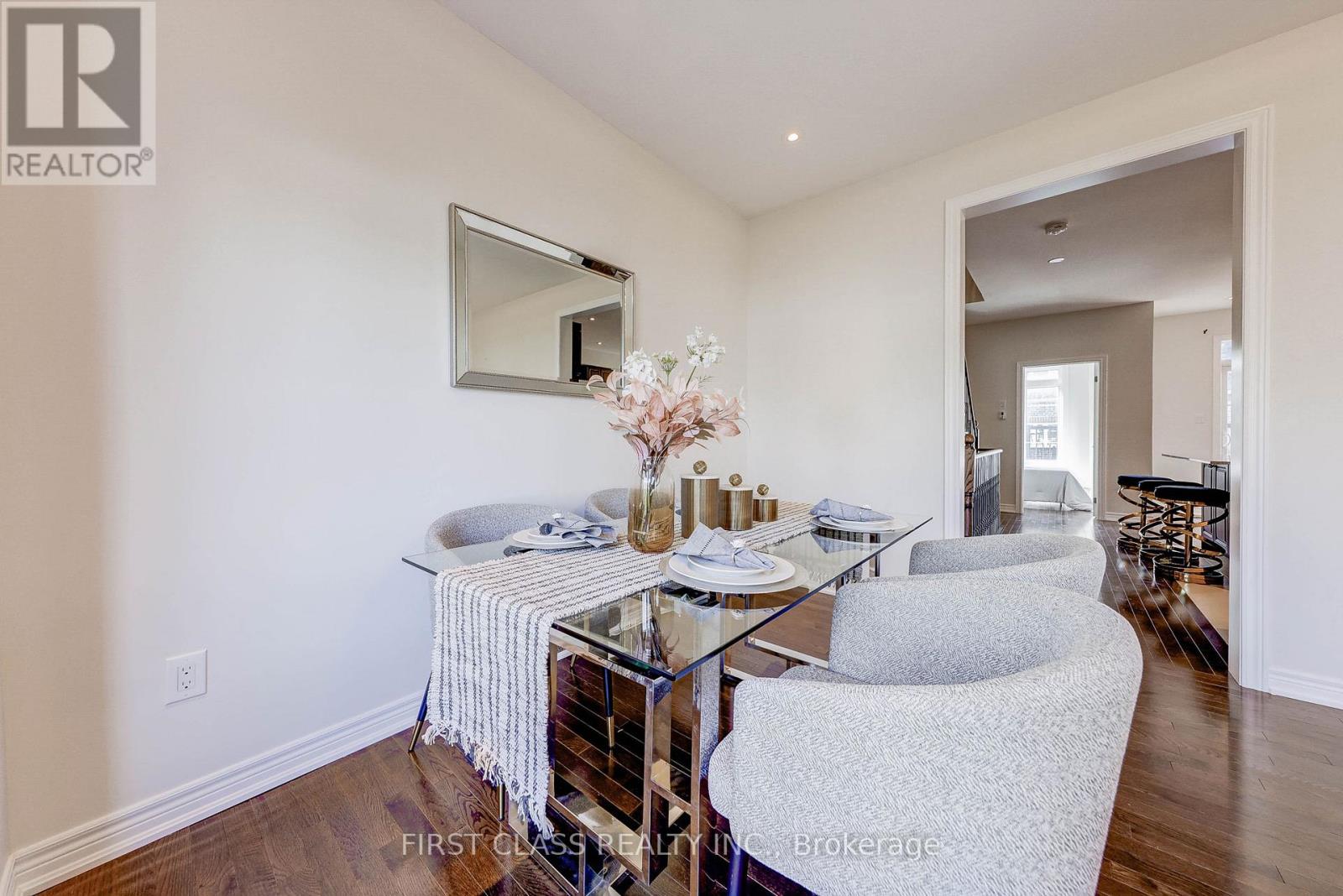 8 Deep River Lane, Richmond Hill, Ontario  L4C 5S4 - Photo 10 - N12166088
