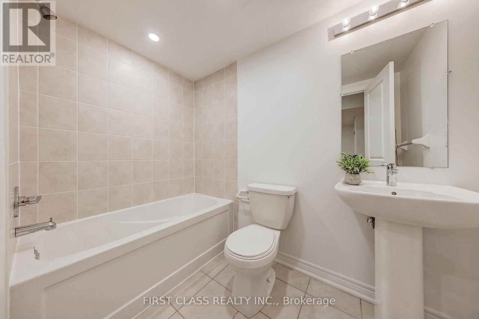 8 Deep River Lane, Richmond Hill, Ontario  L4C 5S4 - Photo 31 - N12166088