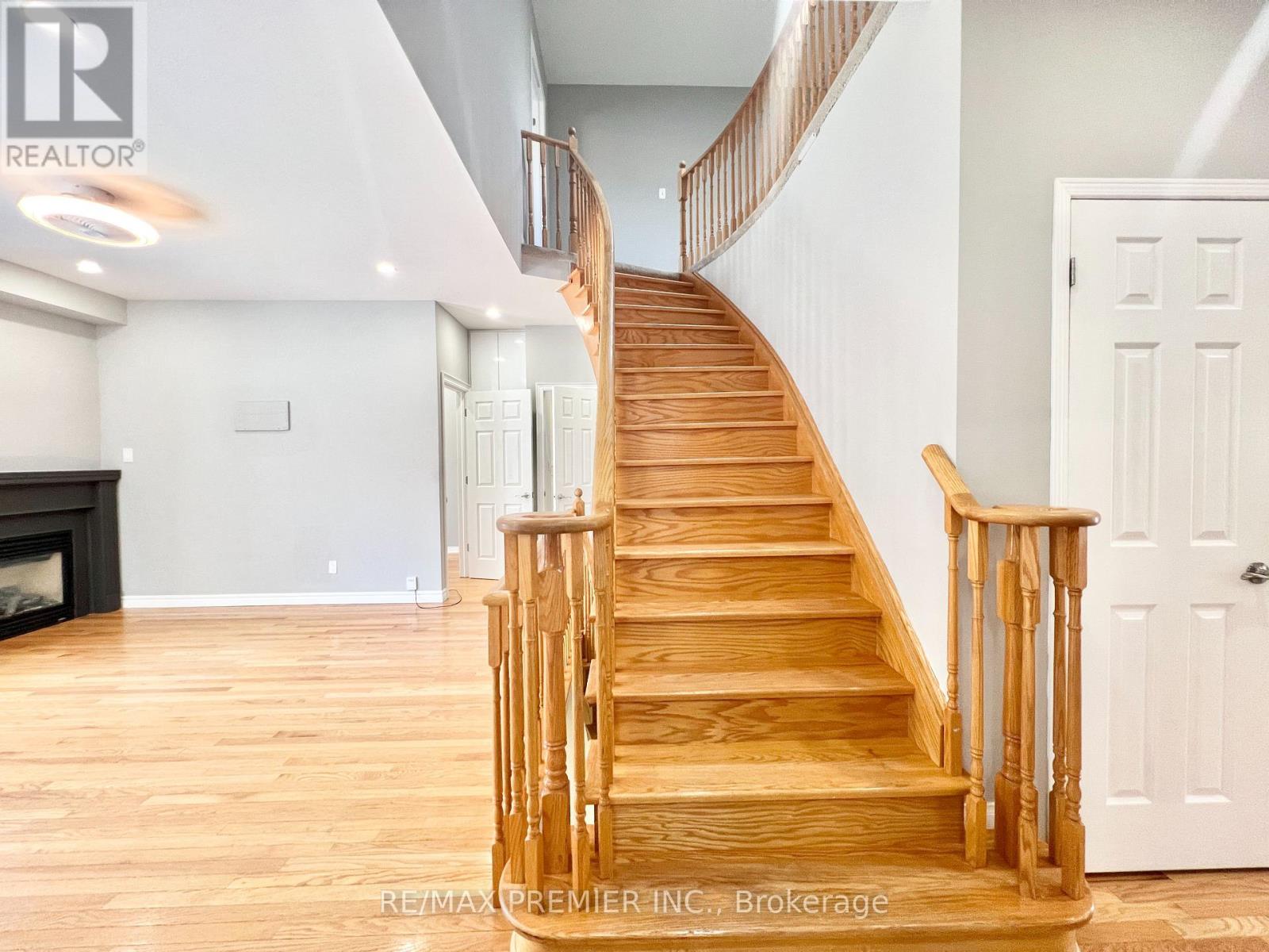 155 Penndutch Circle, Whitchurch-Stouffville (Stouffville), Ontario  L4A 0N9 - Photo 12 - N12213047