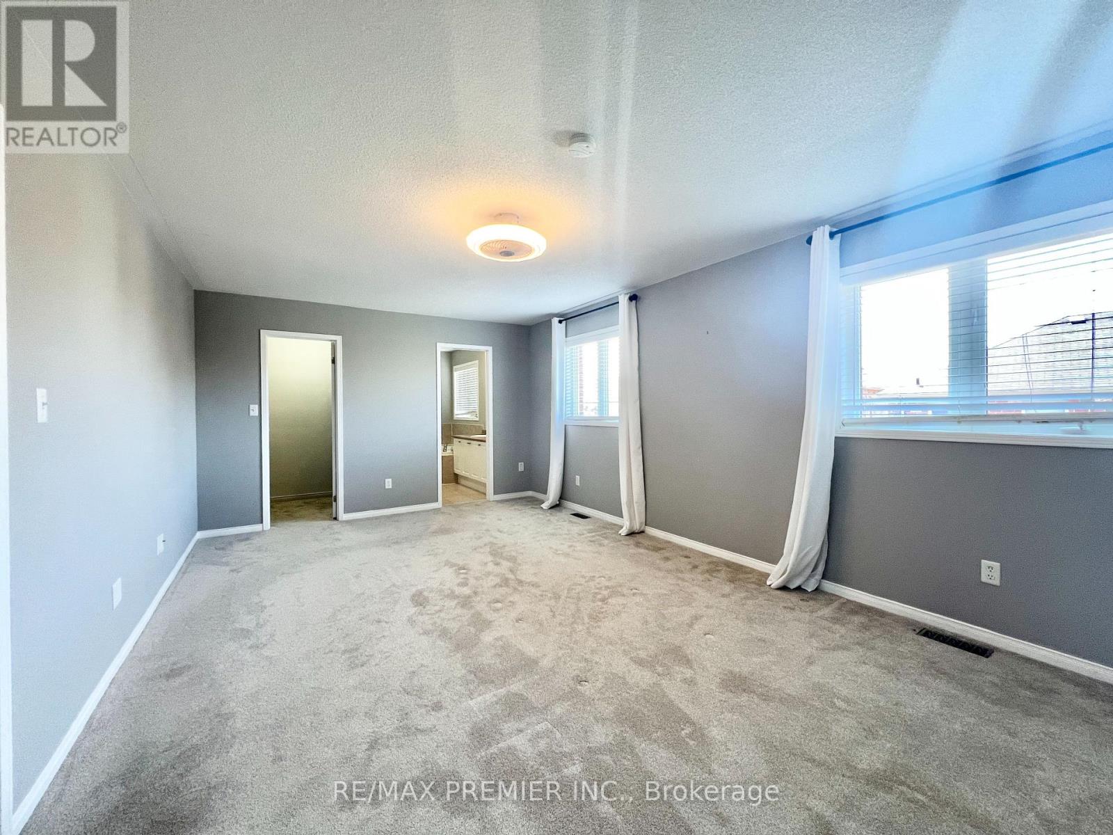 155 Penndutch Circle, Whitchurch-Stouffville (Stouffville), Ontario  L4A 0N9 - Photo 13 - N12213047