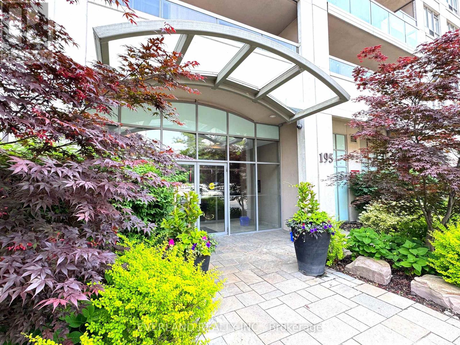 105 - 195 Merton Street, Toronto (Mount Pleasant West), Ontario  M4S 3H6 - Photo 2 - C12214568