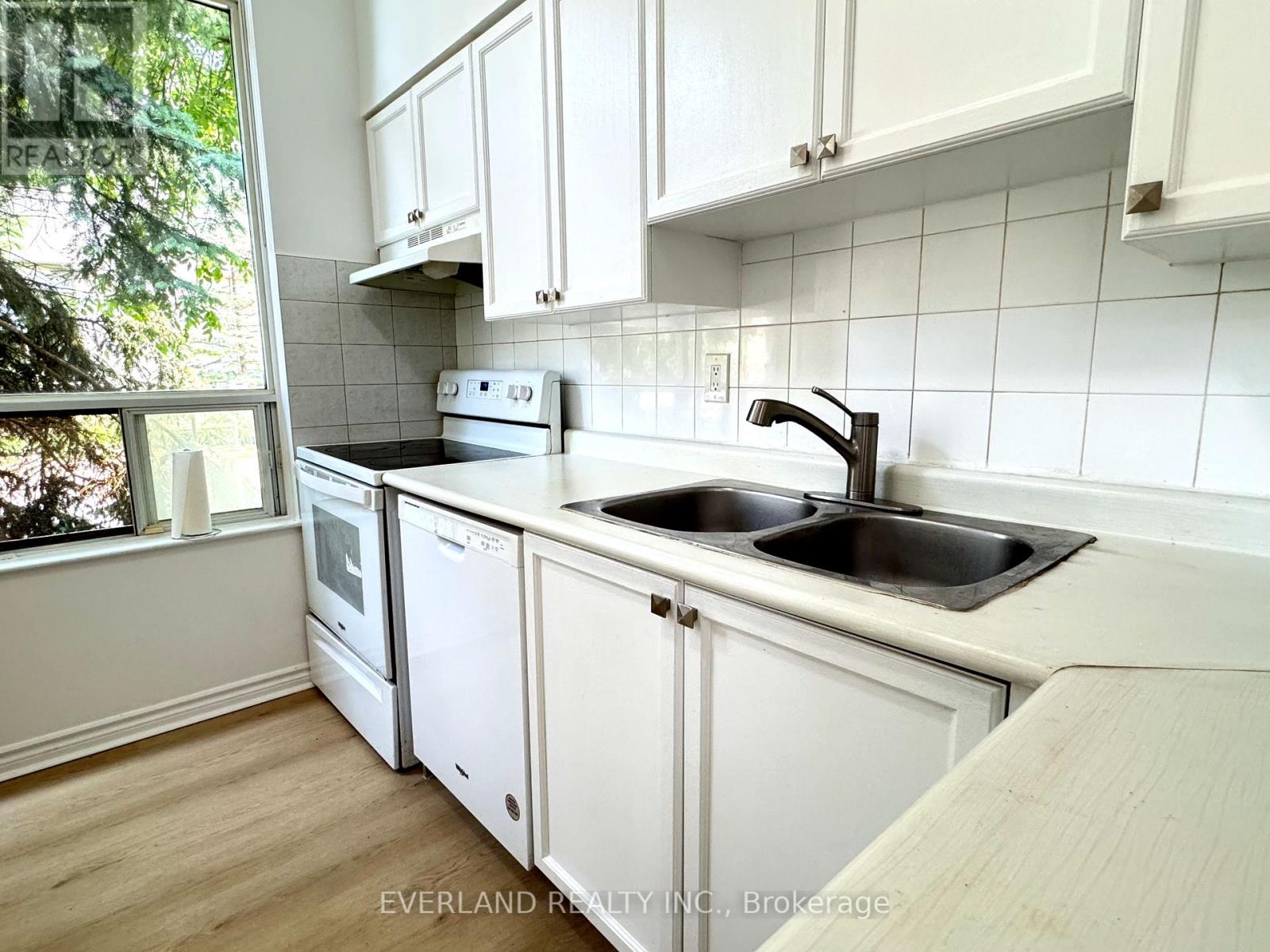 105 - 195 Merton Street, Toronto (Mount Pleasant West), Ontario  M4S 3H6 - Photo 9 - C12214568