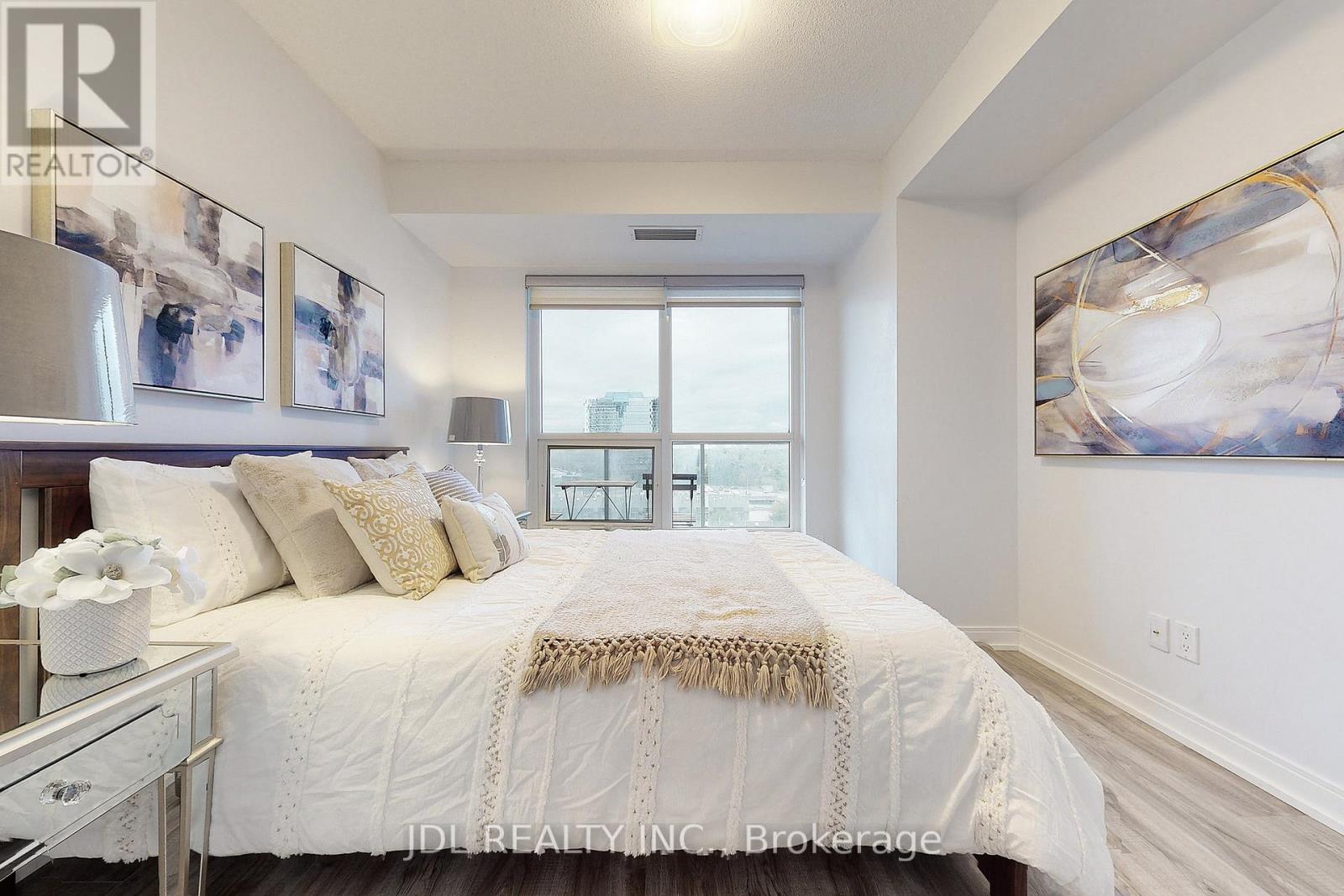 1016 - 181 Village Green Square, Toronto, Ontario  M1S 0K6 - Photo 11 - E12214565