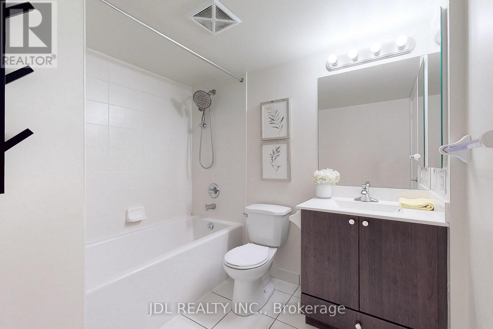 1016 - 181 Village Green Square, Toronto, Ontario  M1S 0K6 - Photo 14 - E12214565