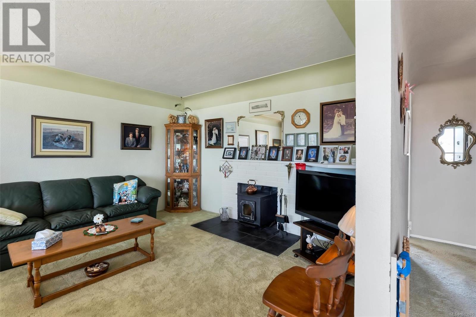 Property at 3245 Albion Rd image 3