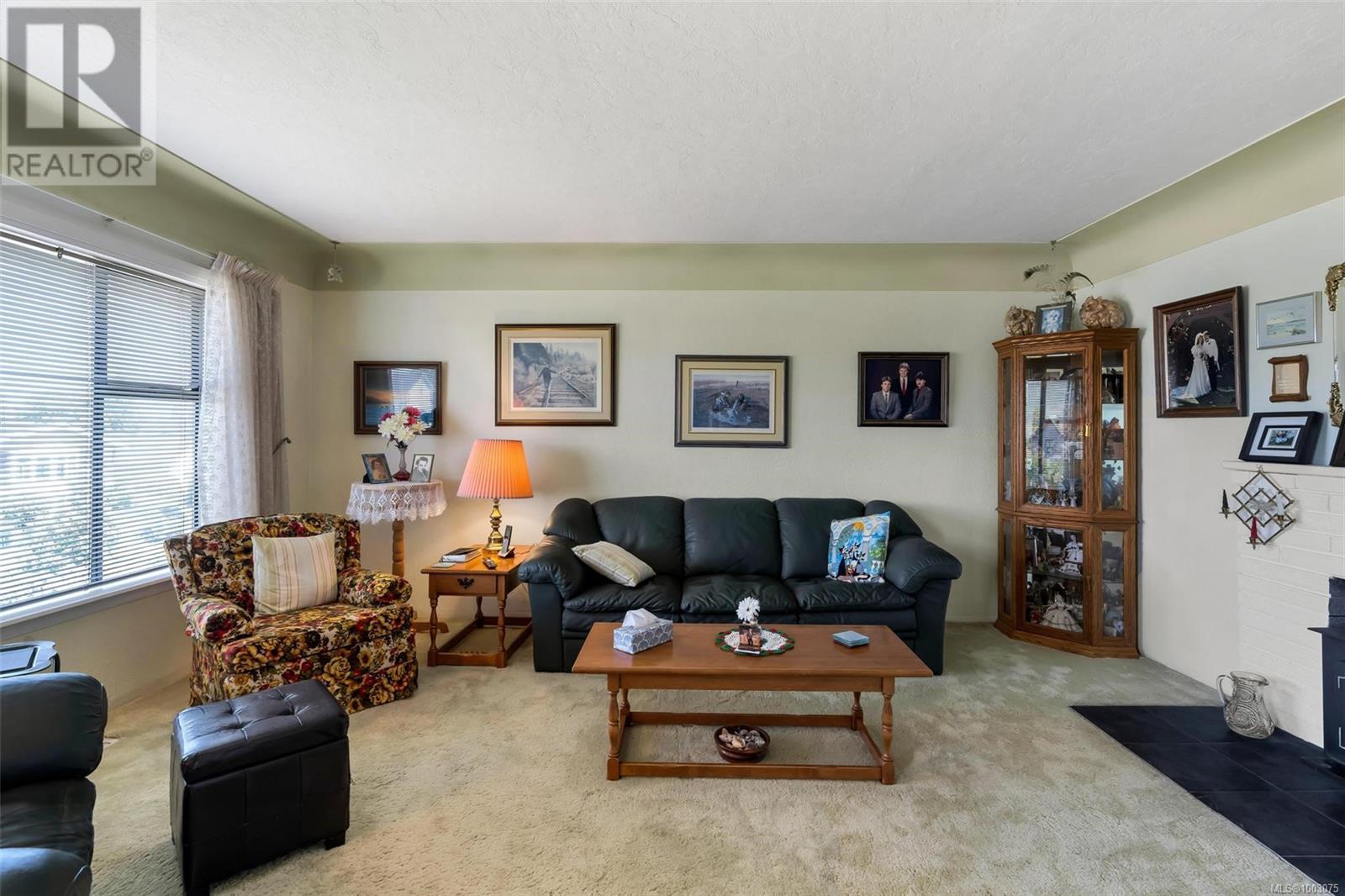 Property at 3245 Albion Rd image 4