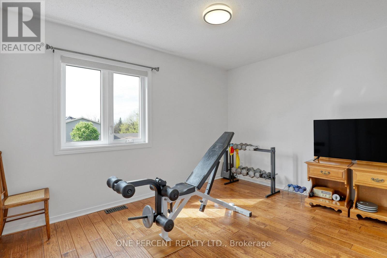 33 Shannondoe Crescent, Ottawa, Ontario  K2M 2H1 - Photo 25 - X12153021