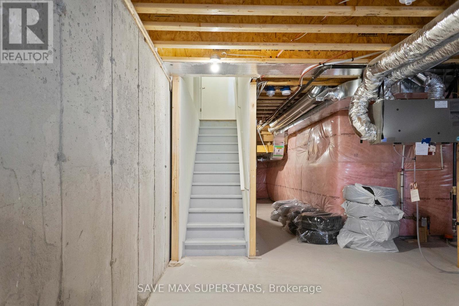 152 Greer Street, Barrie, Ontario  L9J 0R5 - Photo 42 - S12214214
