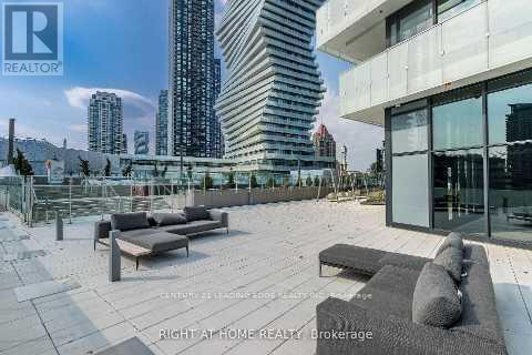 3206 - 3900 Confederation Parkway, Mississauga, Ontario  L5B 0M3 - Photo 14 - W12212811