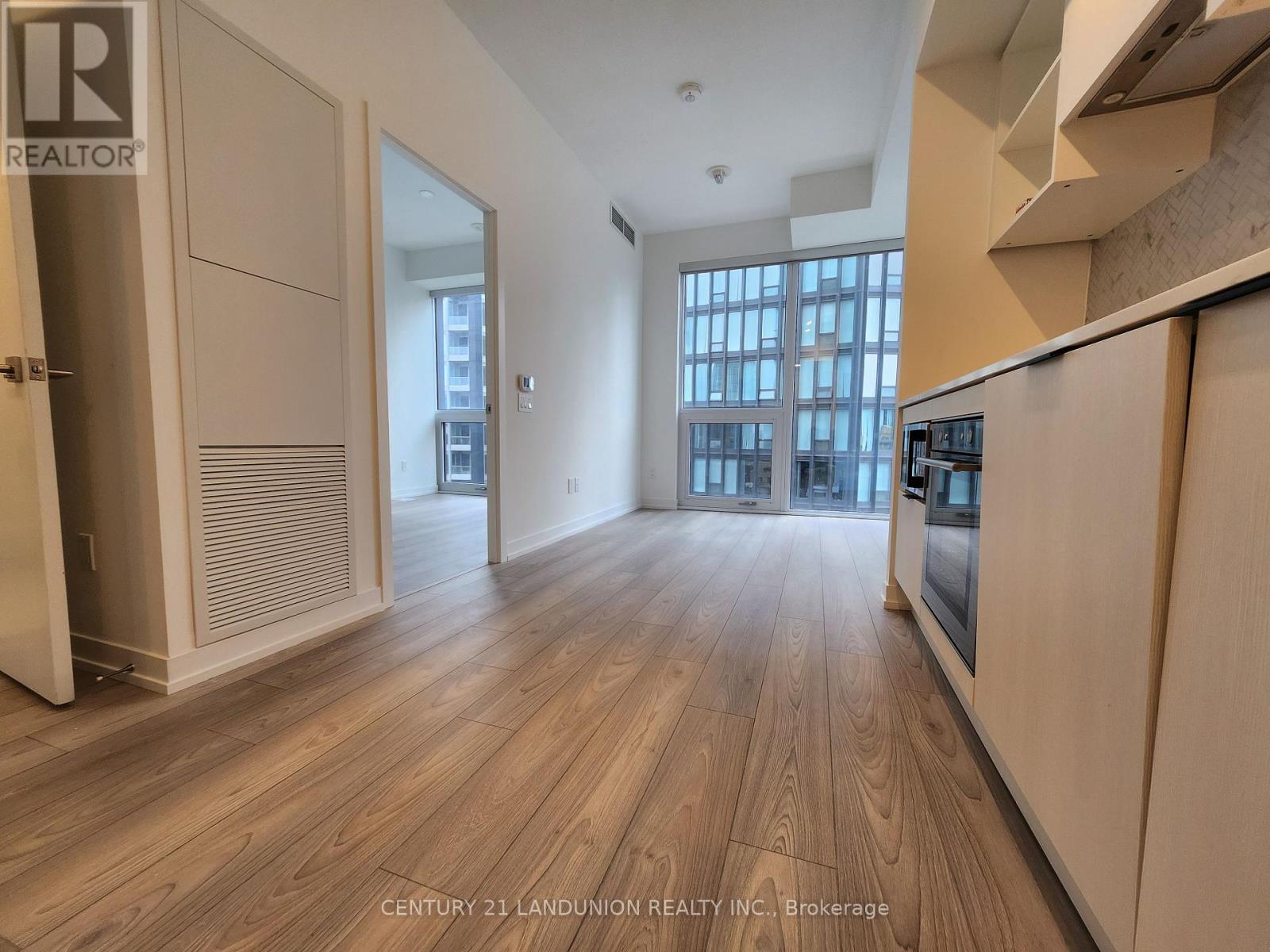 2505 - 82 Dalhousie Street, Toronto, Ontario  M5B 0C5 - Photo 5 - W12214564
