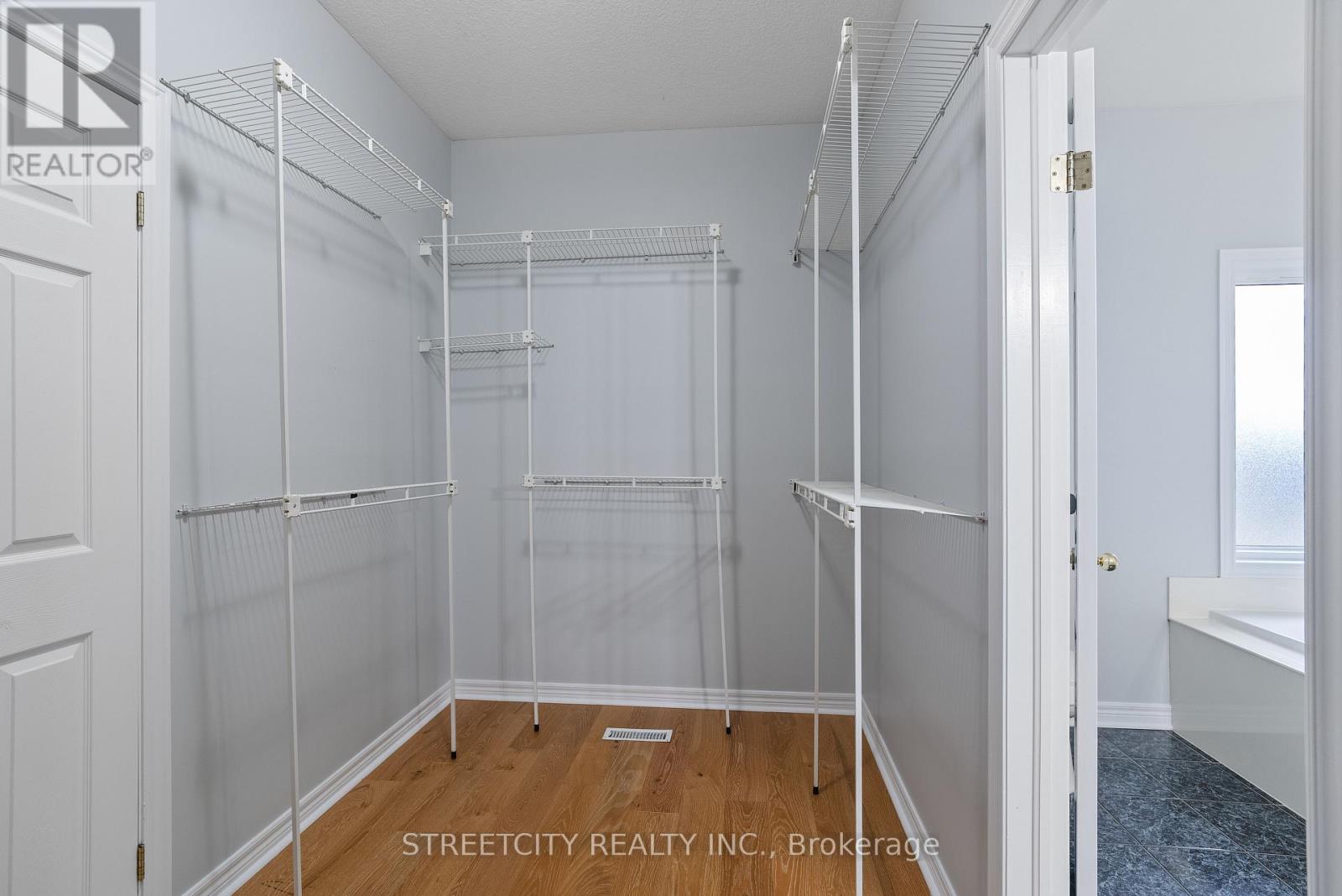 27 Wynfield Lane S, Middlesex Centre, Ontario  N6H 5L2 - Photo 23 - X12147265