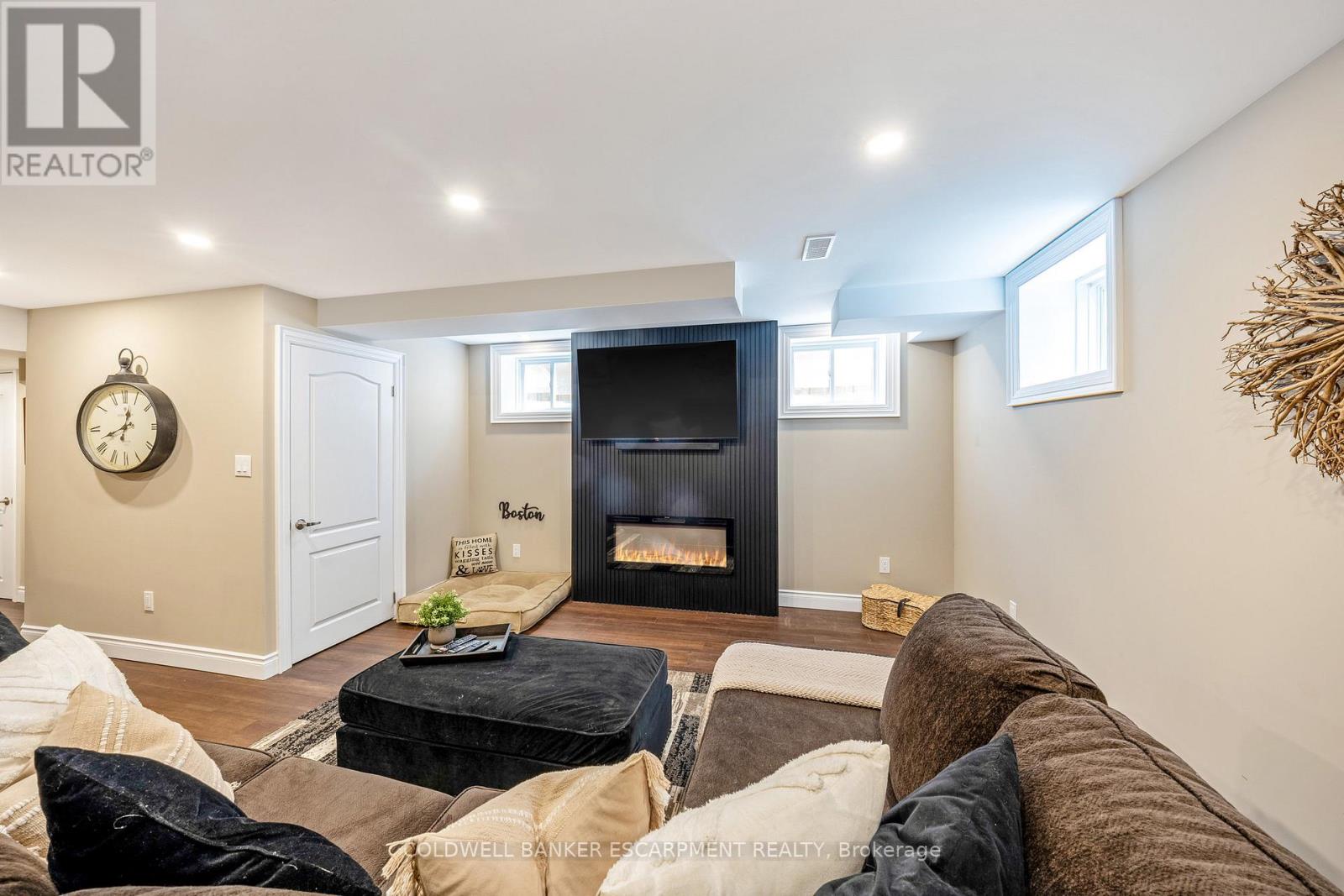 107 Taylor Avenue, Guelph/eramosa (Rockwood), Ontario  N0B 2K0 - Photo 36 - X12214570