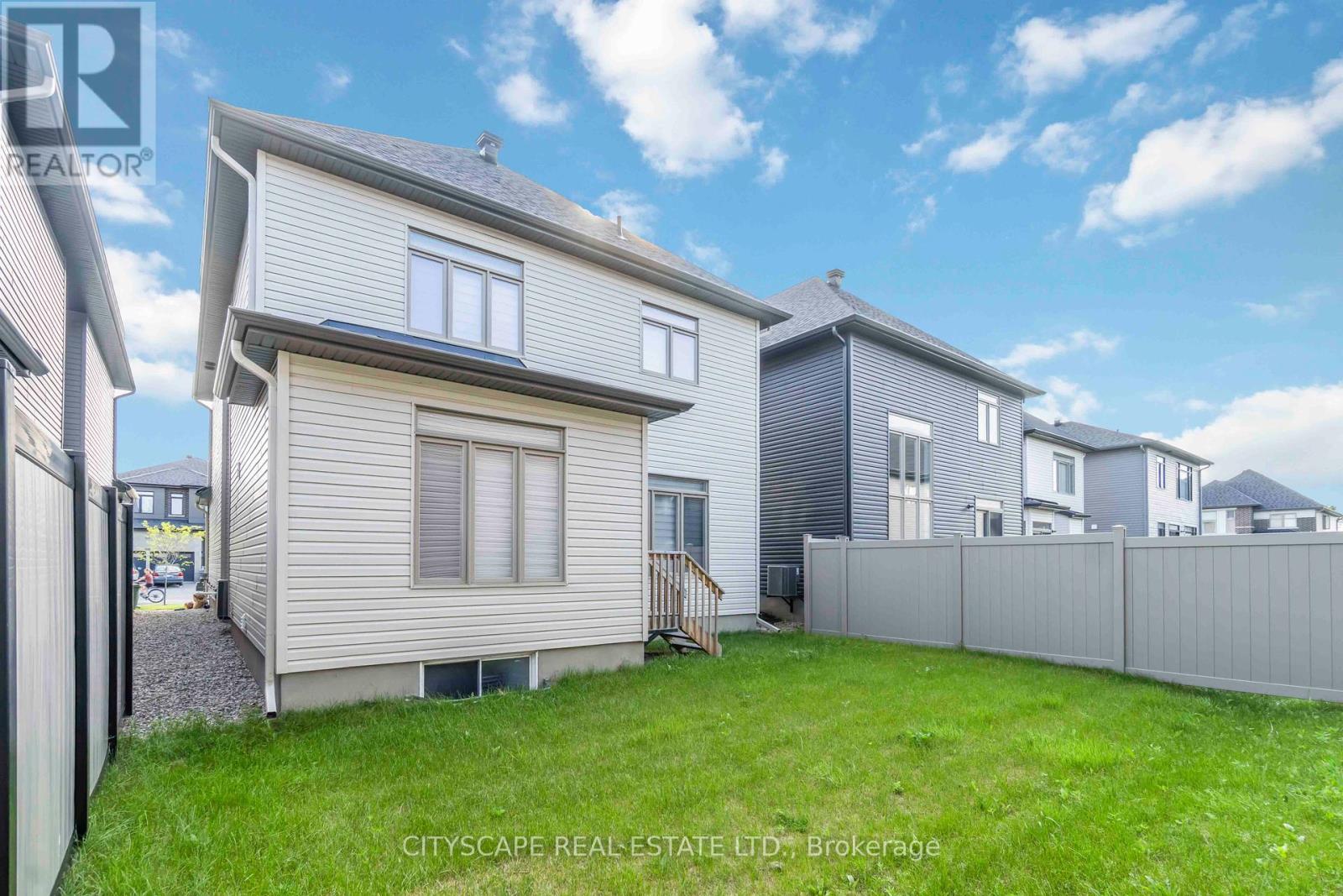 617 Kenabeek Terrace, Ottawa, Ontario  K4M 0B3 - Photo 36 - X12214571