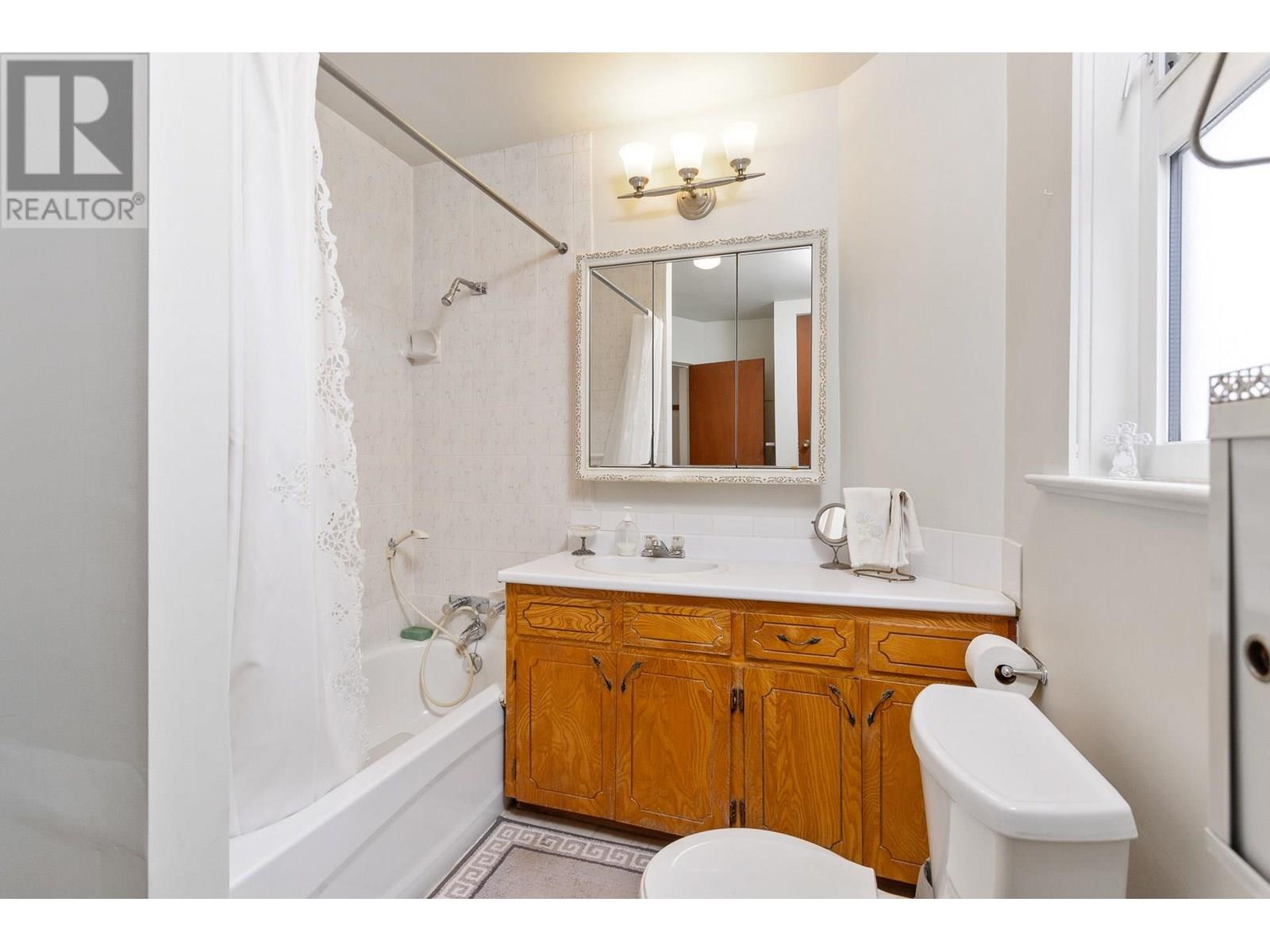 2206 Trutch Street, Vancouver, British Columbia  V6K 4G9 - Photo 22 - R2985577
