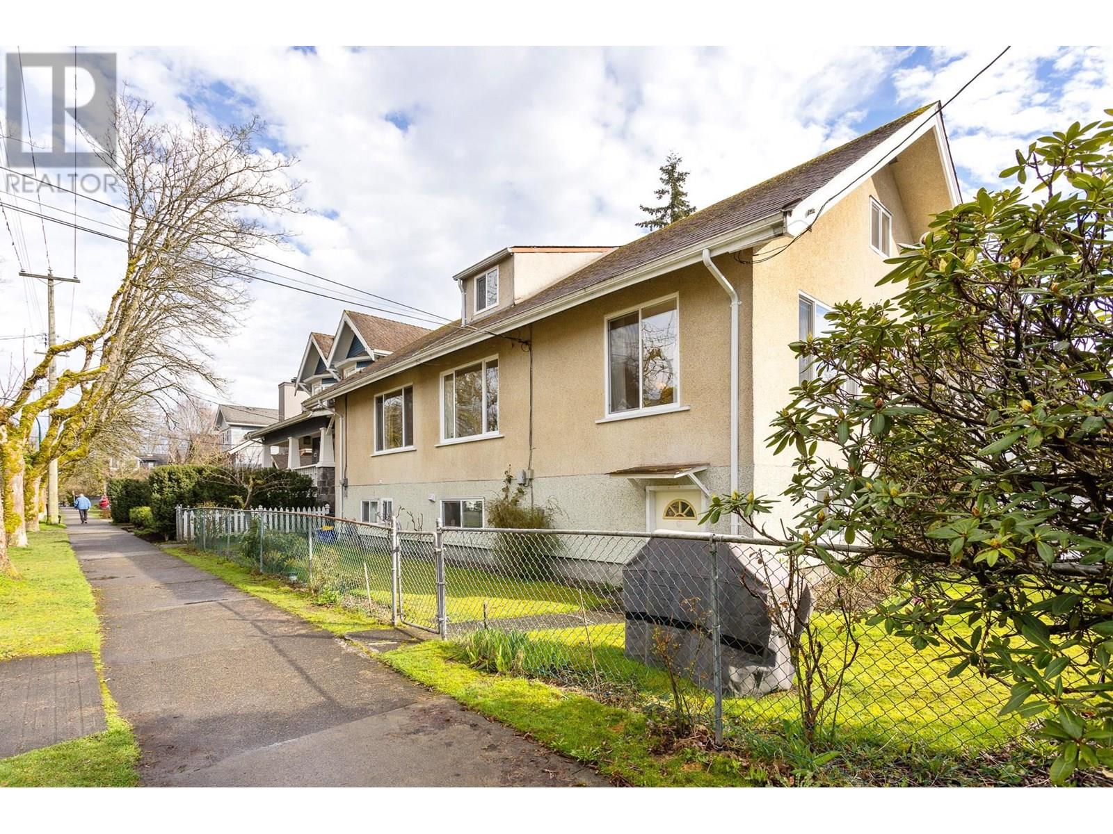 2206 Trutch Street, Vancouver, British Columbia  V6K 4G9 - Photo 37 - R2985577