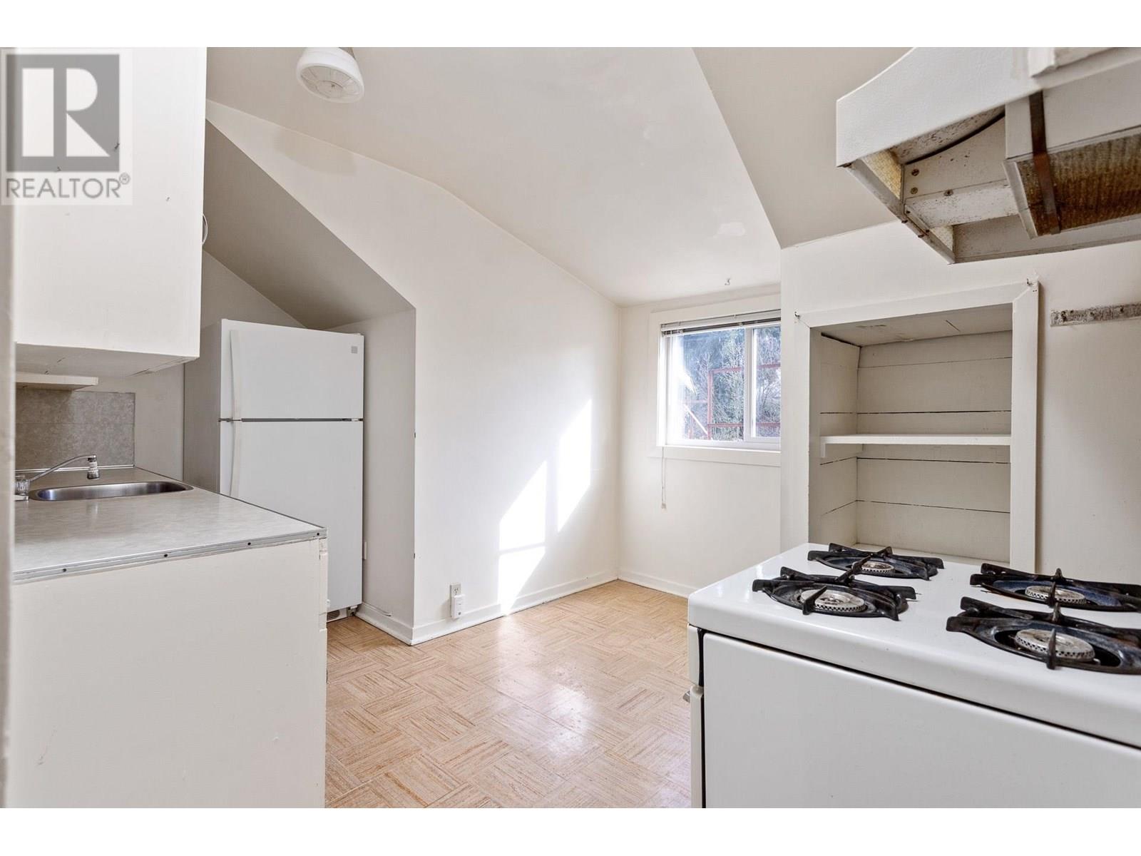 2206 Trutch Street, Vancouver, British Columbia  V6K 4G9 - Photo 33 - R2985577