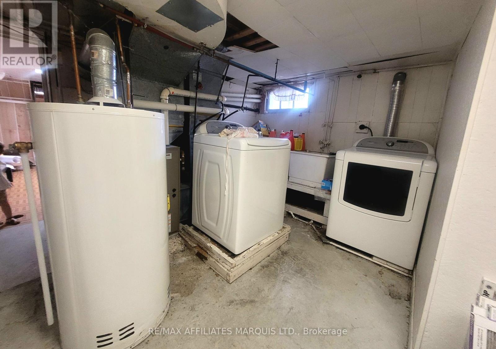264 Twelfth Street W, Cornwall, Ontario  K6J 3C4 - Photo 13 - X12214572