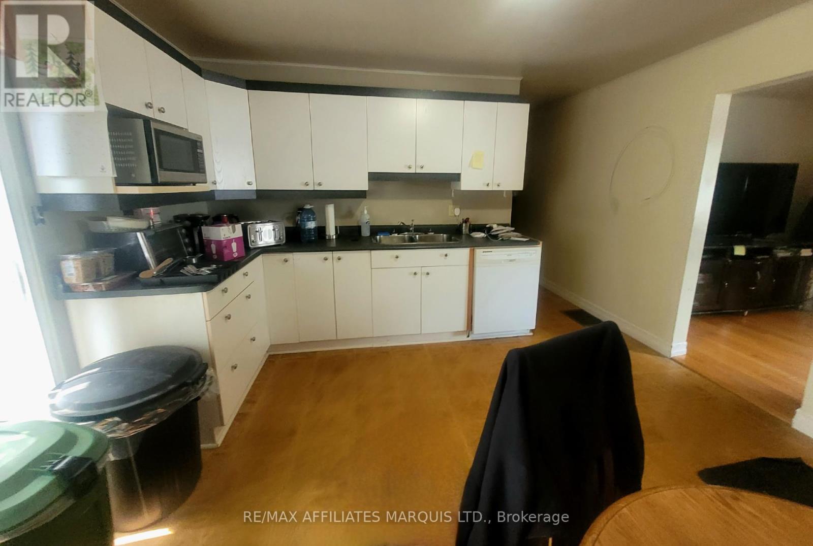 264 Twelfth Street W, Cornwall, Ontario  K6J 3C4 - Photo 3 - X12214572