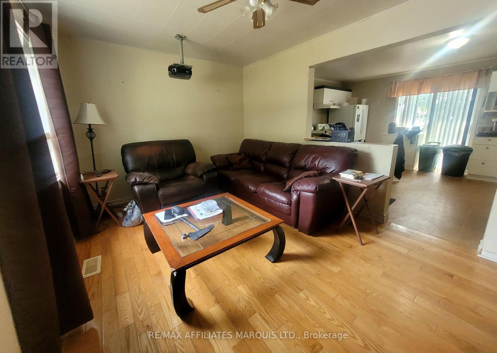 264 Twelfth Street W, Cornwall, Ontario  K6J 3C4 - Photo 5 - X12214572