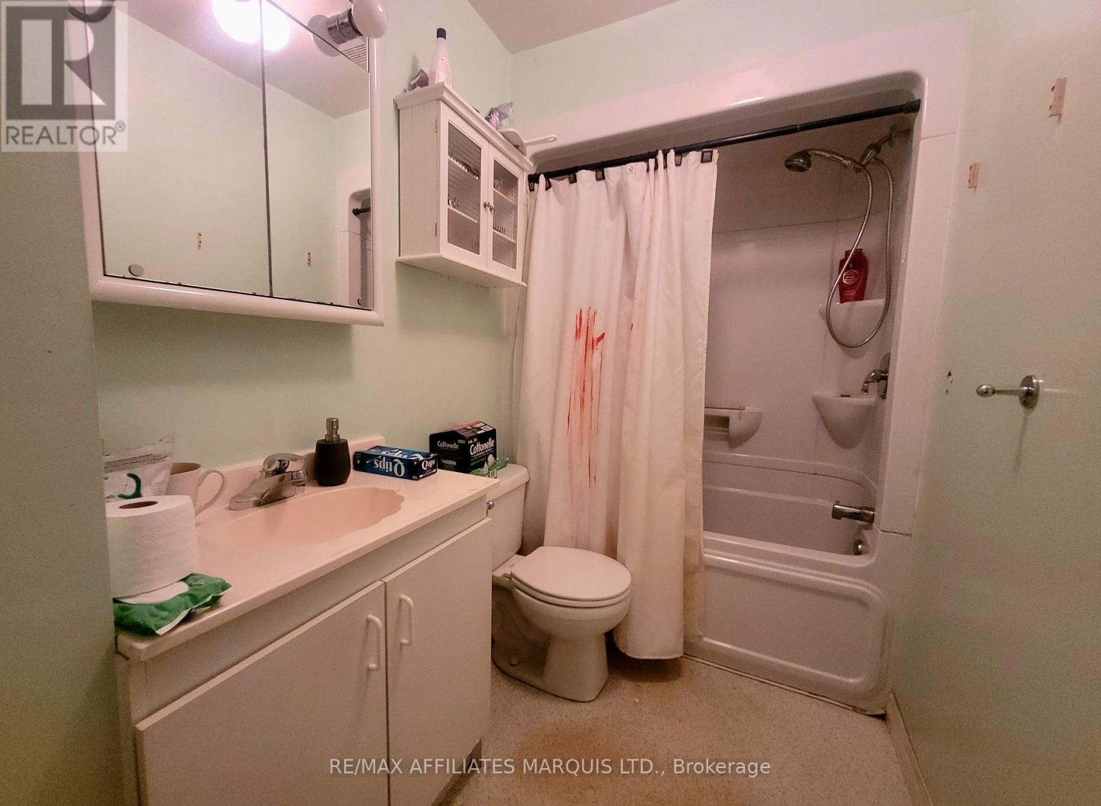 264 Twelfth Street W, Cornwall, Ontario  K6J 3C4 - Photo 7 - X12214572