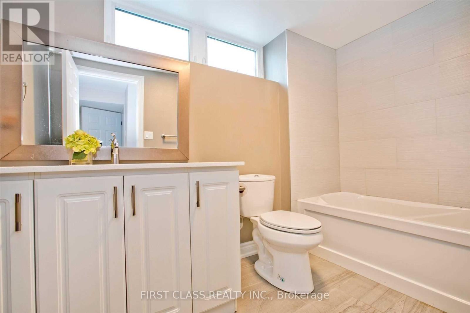 25 Summerside Crescent, Toronto, Ontario  M2H 1W9 - Photo 17 - C12214577