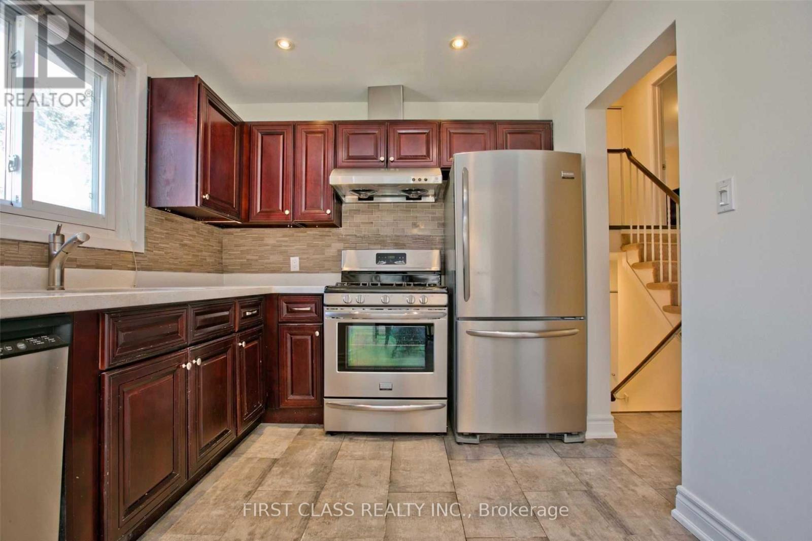 25 Summerside Crescent, Toronto, Ontario  M2H 1W9 - Photo 5 - C12214577