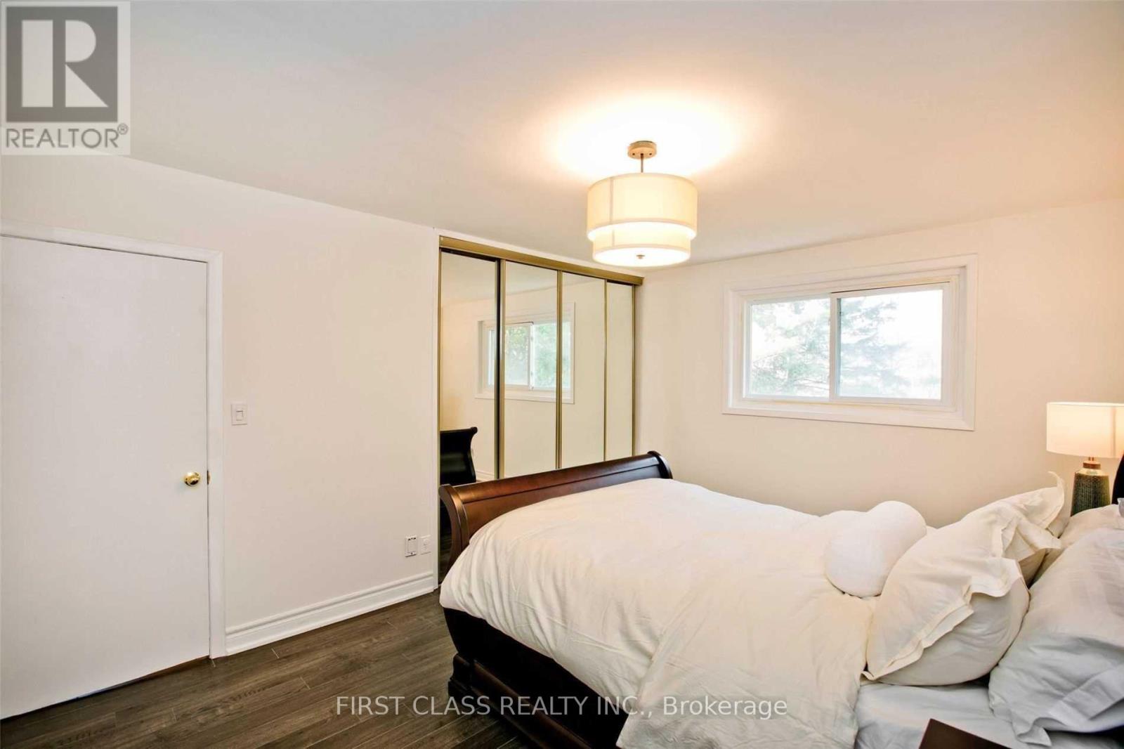 25 Summerside Crescent, Toronto, Ontario  M2H 1W9 - Photo 8 - C12214577