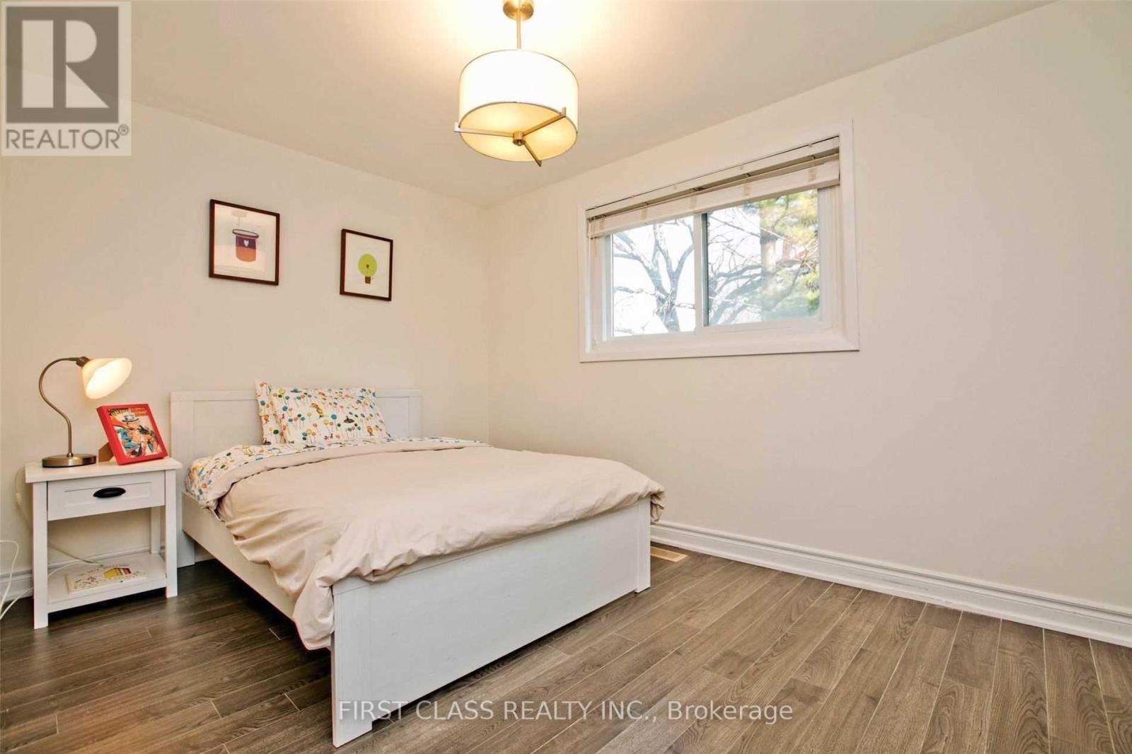 25 Summerside Crescent, Toronto, Ontario  M2H 1W9 - Photo 9 - C12214577