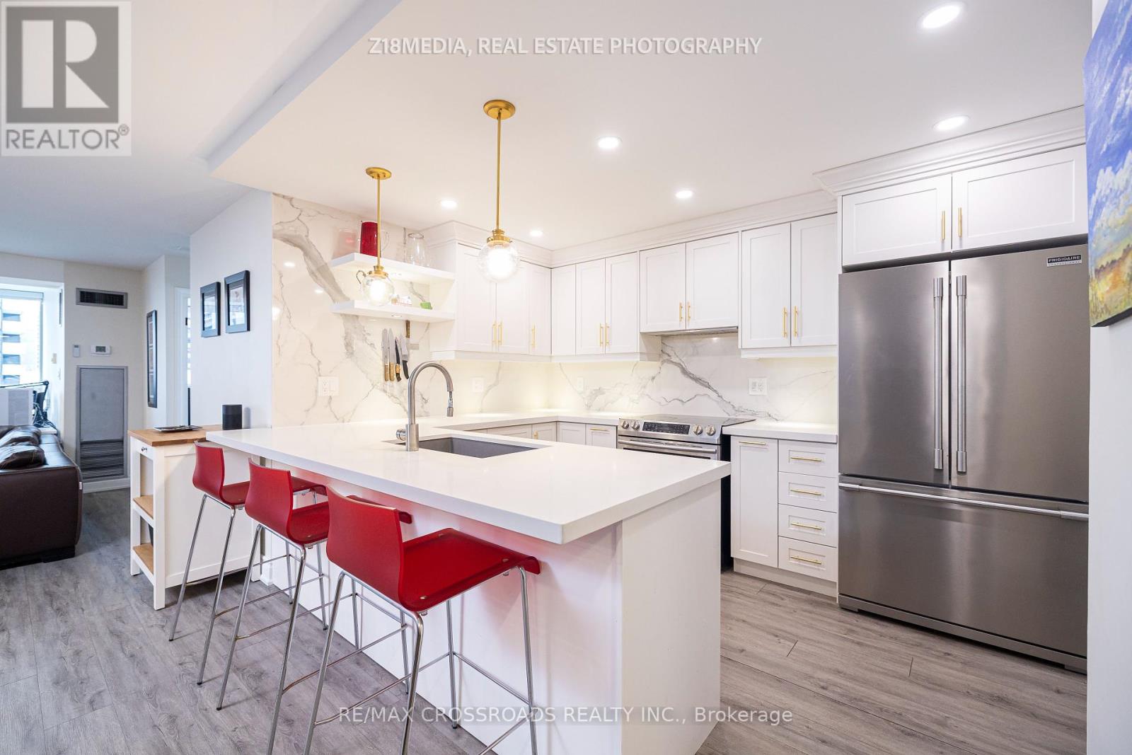 709 - 30 Greenfield Avenue, Toronto, Ontario  M2N 6N3 - Photo 3 - C12214581