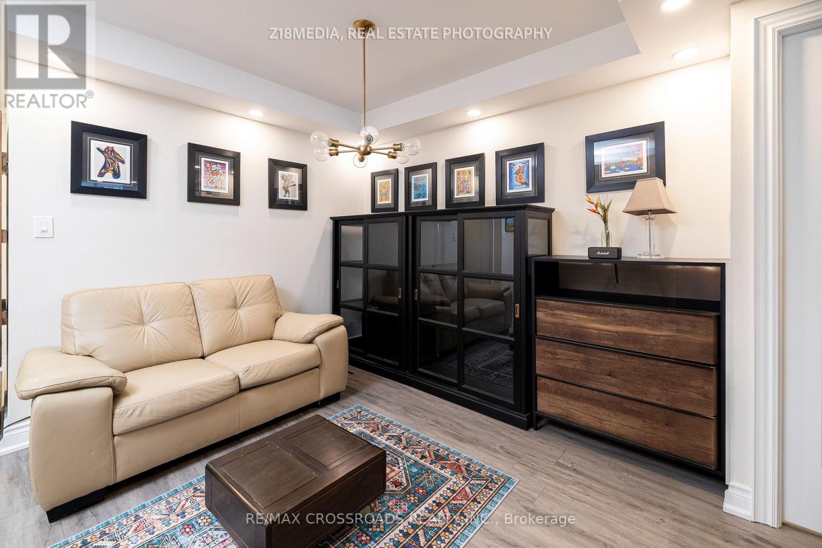 709 - 30 Greenfield Avenue, Toronto, Ontario  M2N 6N3 - Photo 8 - C12214581